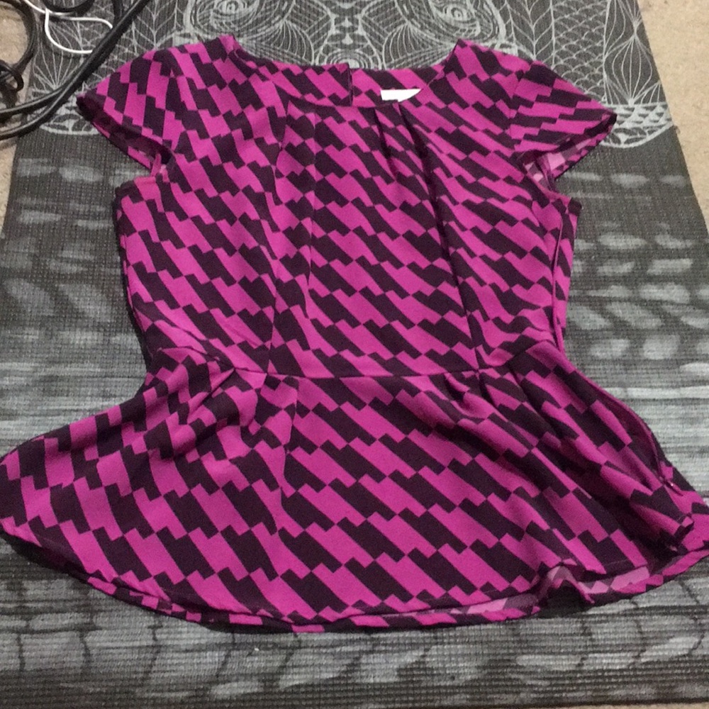 Cute ruffled top 👚